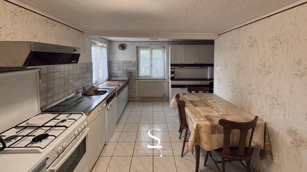 Maison alsacienne à rénover, 120 m² + dépendances, beau potentiel à OHLUNGEN