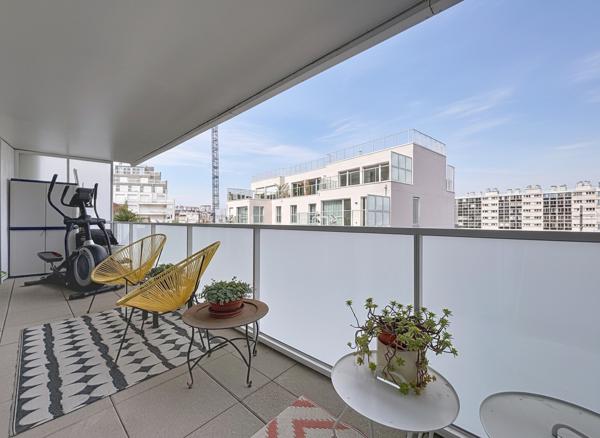 ISSY LES MOULINEAUX - Appartement traversant 4 pièces de 85,51m² avec terrasses dans un immeuble récent