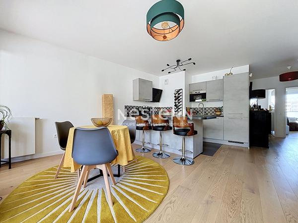ISSY LES MOULINEAUX - Appartement traversant 4 pièces de 85,51m² avec terrasses dans un immeuble récent