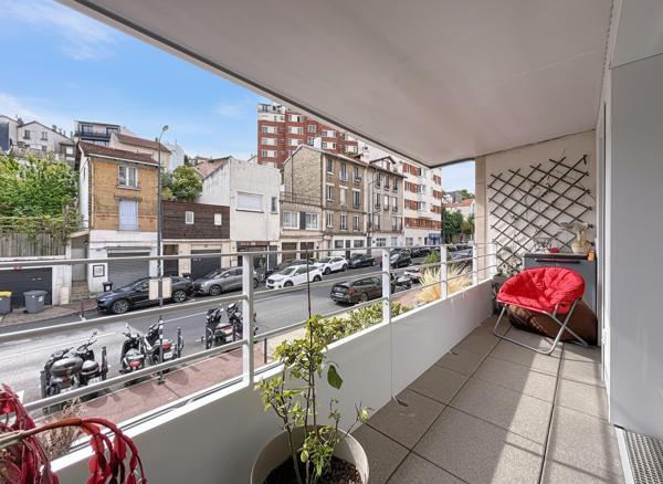 ISSY LES MOULINEAUX - Appartement traversant 4 pièces de 85,51m² avec terrasses dans un immeuble récent