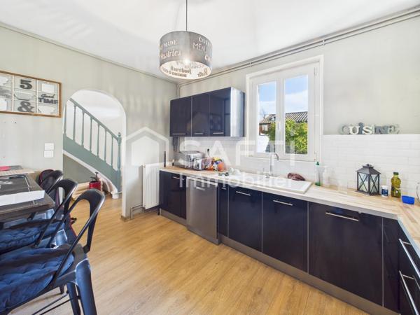 Charmante maison en pierre avec terrasse et piscine – Saint-Médard-en-Jalles