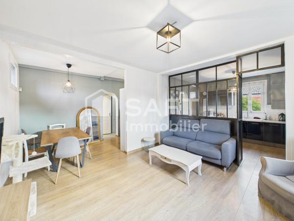 Charmante maison en pierre avec terrasse et piscine – Saint-Médard-en-Jalles