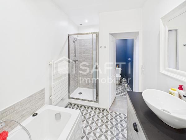 Charmante maison en pierre avec terrasse et piscine – Saint-Médard-en-Jalles