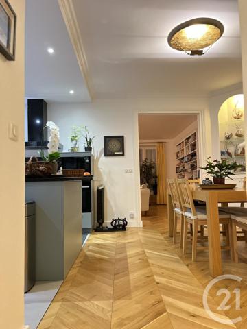 Appartement F4 à vendre  4 pièces - 90,02 m2 PARIS - 75008