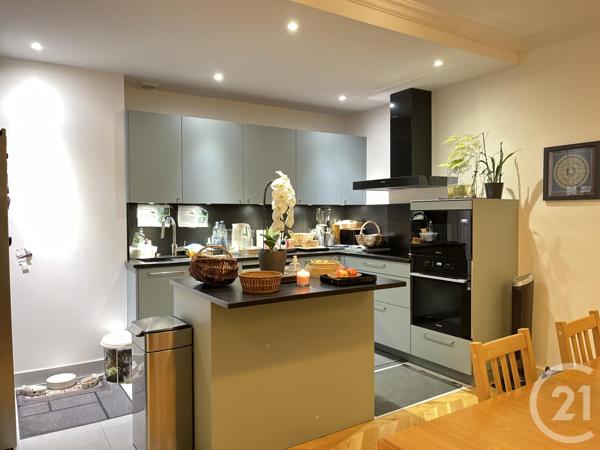 Appartement F4 à vendre  4 pièces - 90,02 m2 PARIS - 75008