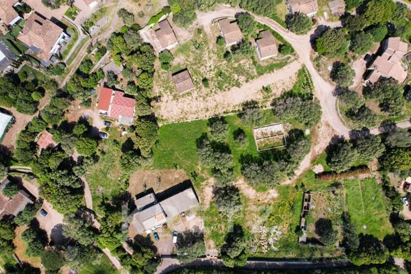 Terrain rare avec permis de construire purgé
