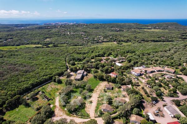 Terrain rare avec permis de construire purgé