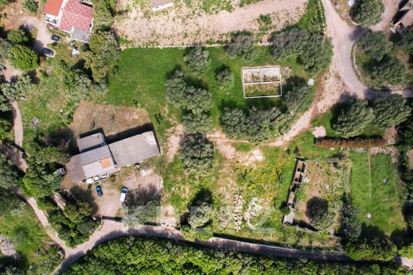 Terrain rare avec permis de construire purgé