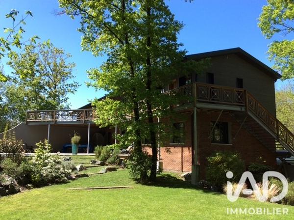 Maison à vendre 12 pièces 283 m² Saintes