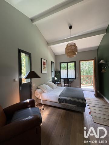 Maison à vendre 12 pièces 283 m² Saintes