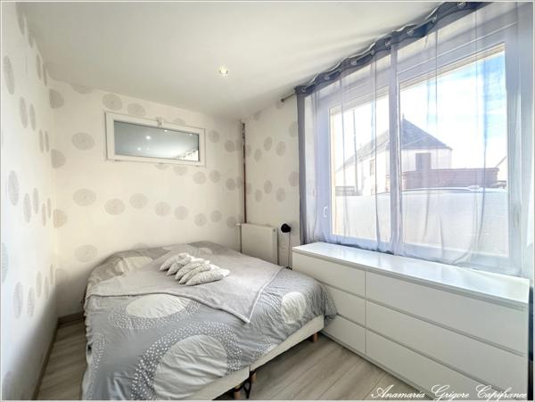 Centre de COURVILLE SUR EURE (28190) - maison 190 m², 5 chambres (une chambre, salle d'eau en RDC), terrain 1438 m²