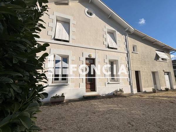 À vendre Maison 4 pièces 117 m² - Niort 79000