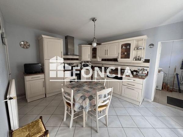 À vendre Maison 4 pièces 117 m² - Niort 79000