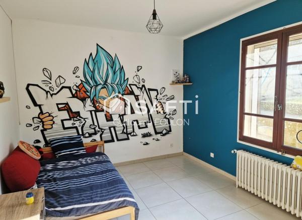 Maison rénovée sur sous sol total