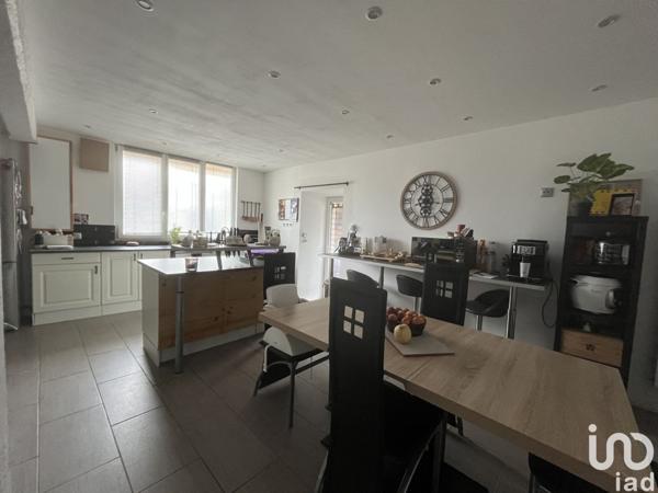 Maison 4 pièces de 139 m² à Brie (16590)