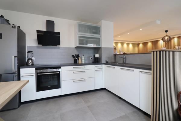 Studio de charme avec balcon – Un havre de paix à Bartenheim