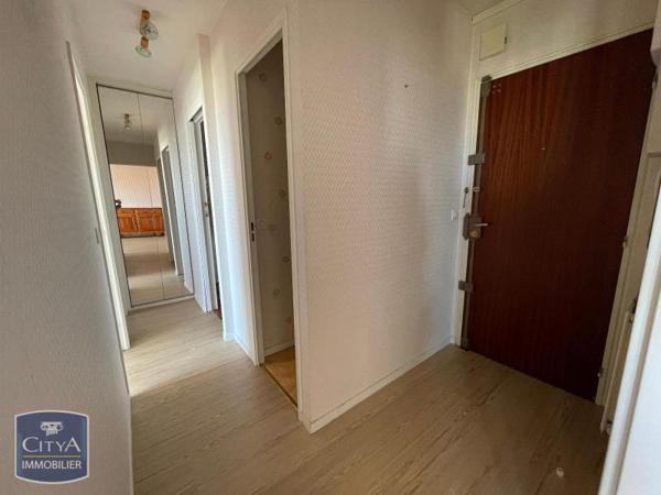 Appartement à louer 2 pièces 42.3m²