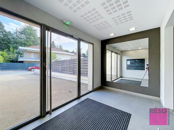 T2 DERNIER ETAGE