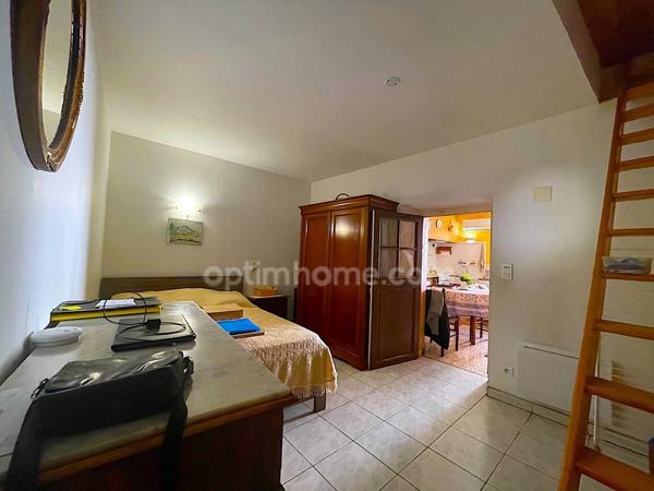 Maison de village sans travaux.