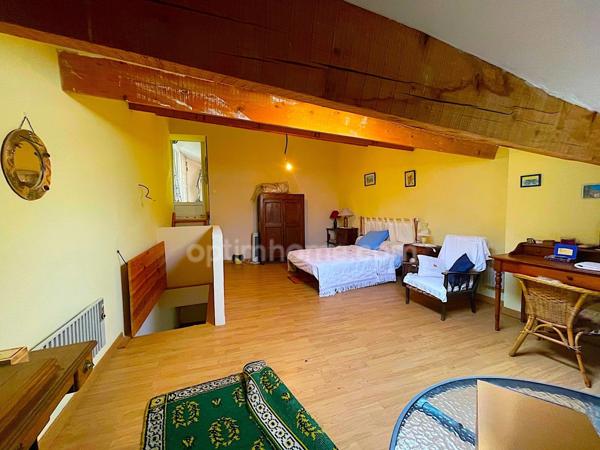 Maison de village sans travaux.