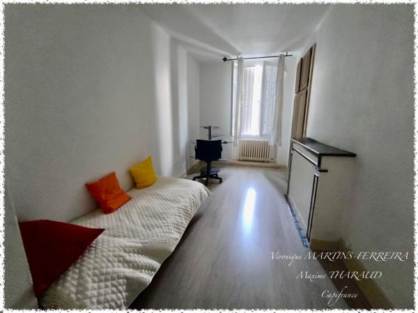 A vendre Charmante Maison de Ville 7 pièces CHATEAUNEUF SUR CHER (18)