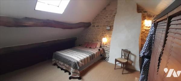 SOMBERNON - AXE DIJON-PARIS
30 mn de DIJON

Proximité  Sombernon 2 kms 
Axe DIJON PARIS