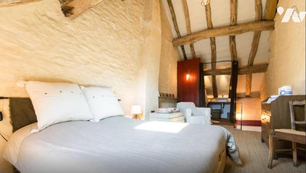 SOMBERNON - AXE DIJON-PARIS
30 mn de DIJON

Proximité  Sombernon 2 kms 
Axe DIJON PARIS