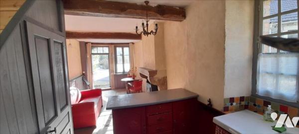 SOMBERNON - AXE DIJON-PARIS
30 mn de DIJON

Proximité  Sombernon 2 kms 
Axe DIJON PARIS