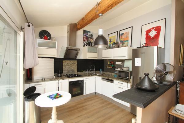 Poussan (34560) POUSSAN CENTRE VILLE, RARE MAGNIFIQUE MAISON VIGNERONNE AVEC JARDIN ET GARAGE DE