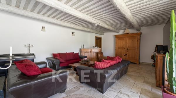 Graveson Propriété Provençale 5 chambres Piscine Chauffée Grand terrain