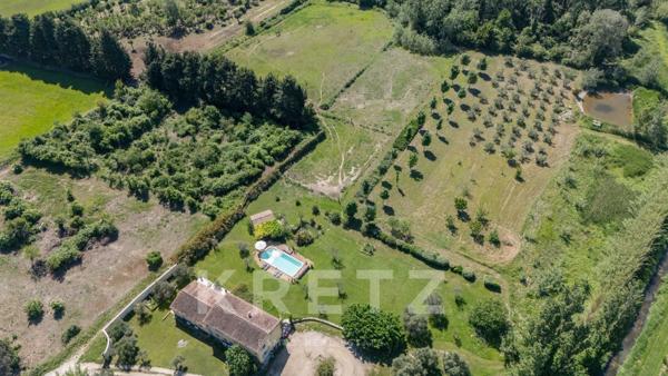 Graveson Propriété Provençale 5 chambres Piscine Chauffée Grand terrain
