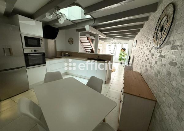 Maison
         4 pièces
        - 64 m² Exclusivité 137 000 € *