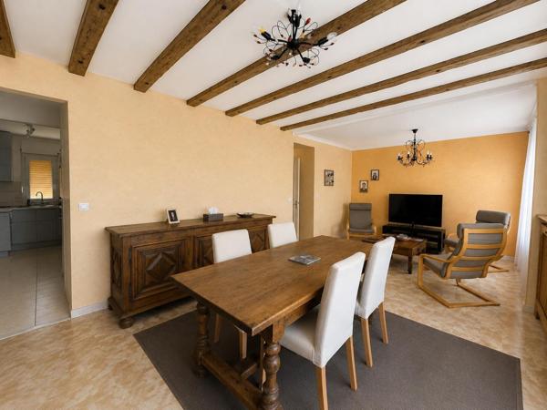 Houilles - Appartement 5 pièces - Dernier étage avec balcon 341 000 € **  - Référence  986