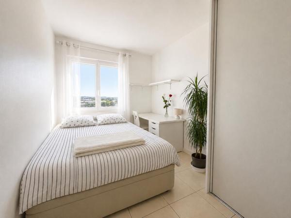 Houilles - Appartement 5 pièces - Dernier étage avec balcon 341 000 € **  - Référence  986