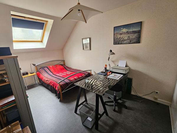 Tours Sainte-Radegonde. Maison 3 chambres avec jardin, garage et DPE C