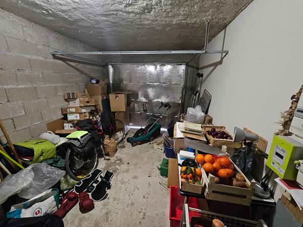 Tours Sainte-Radegonde. Maison 3 chambres avec jardin, garage et DPE C