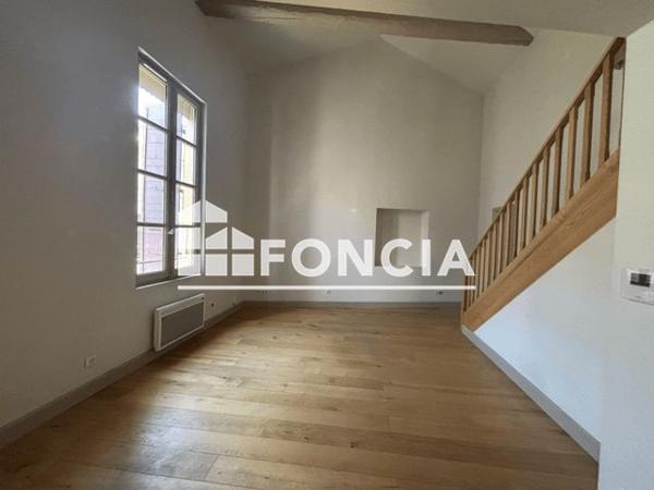 Location Maison 2 pièces 48.9 m² - 29 RUE DE AMPHITHEATRE Arles 13200