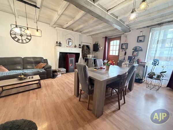 Vente maison Pons : 86 200 € - AJP Immobilier Pons