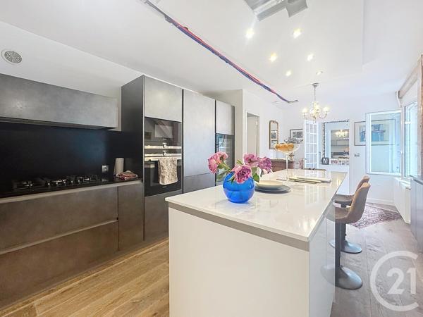 Maison à vendre  6 pièces - 175,01 m 2   PARIS  - 75012