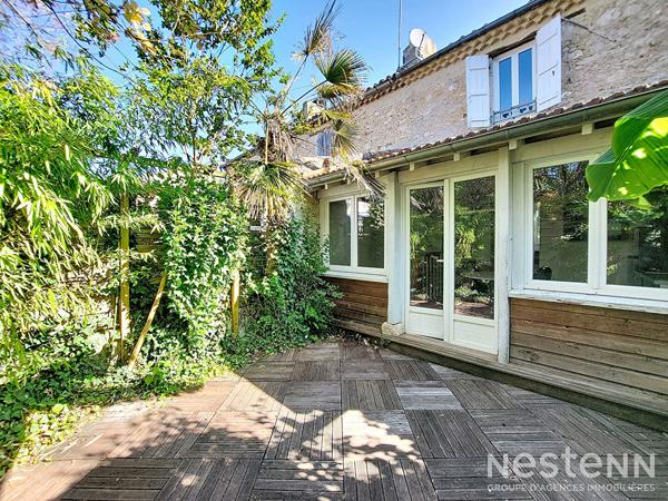 A Louer Maison meublée de 68 m² sur deux étages avec cour privative au centre de Condom