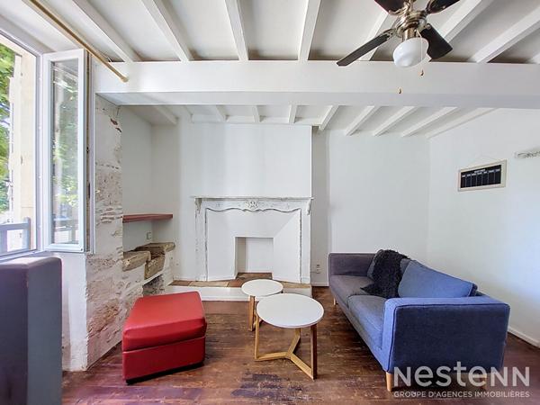 A Louer Maison meublée de 68 m² sur deux étages avec cour privative au centre de Condom