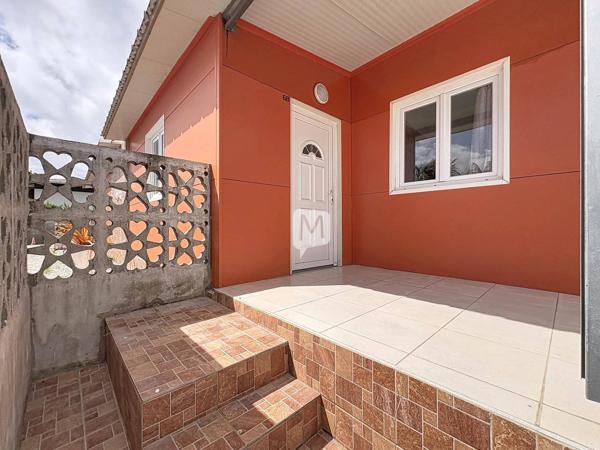 DPT GUYANE, À LOUER CAYENNE Maison T2 Bis jumelée  de 50 m²