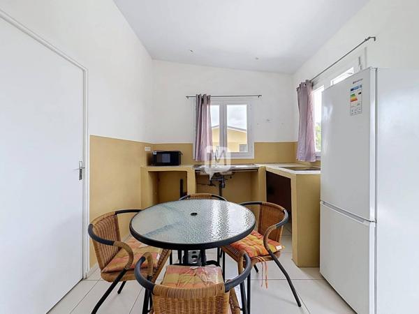 DPT GUYANE, À LOUER CAYENNE Maison T2 Bis jumelée  de 50 m²