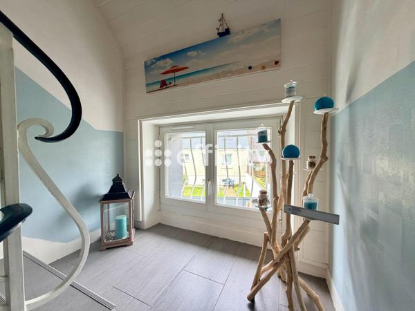 Maison
         5 pièces
        - 107 m² 349 000 € *
