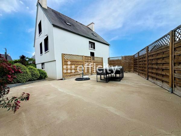 Maison
         5 pièces
        - 107 m² 349 000 € *
