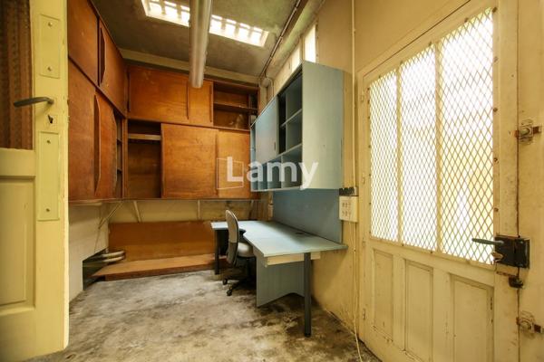 Local professionnel / commercial