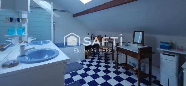 Maison familiale lumieuse avec vie de plain-pied, sous-sol total et aucun travaux à prévoir !