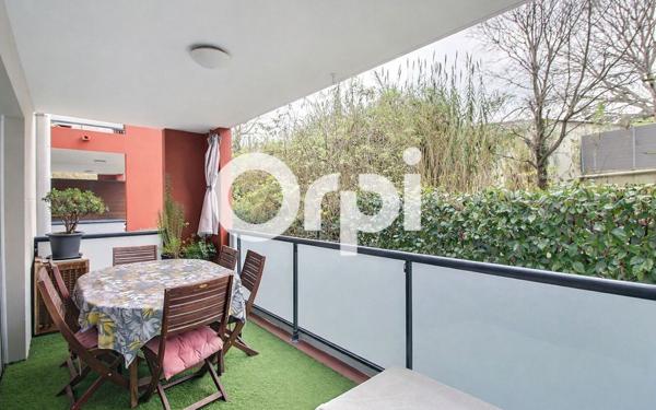 Appartement à vendre    2 pièces •  Marseille 11