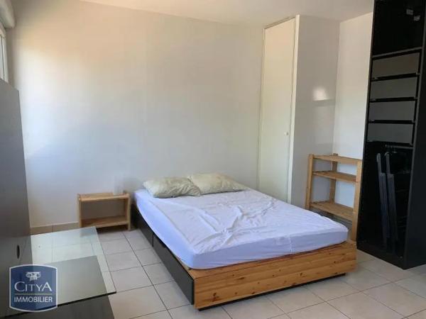 Appartement à louer 1 pièce 28.09m² Vaulx-en-Velin (69120)