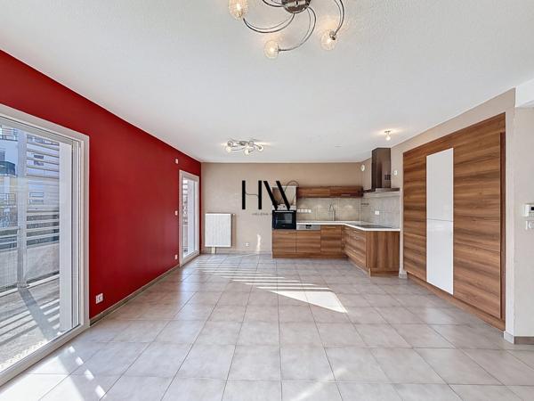Duplex 4 pièces – 90 m² – Archamps Technopole – Terrasse et garage